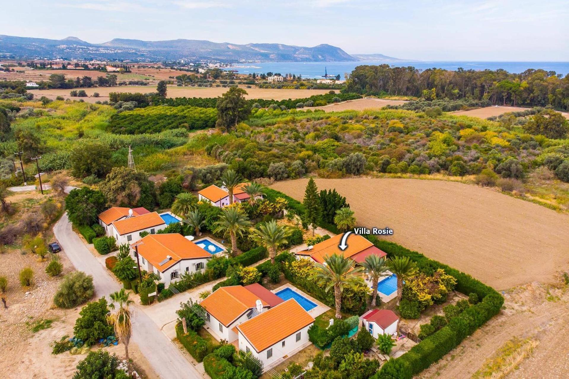 Villa Rosie By Villa Plus Polis Kültér fotó